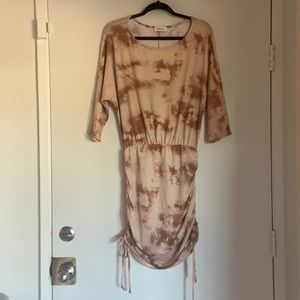 Gilli 3/4 sleeve cinch dress